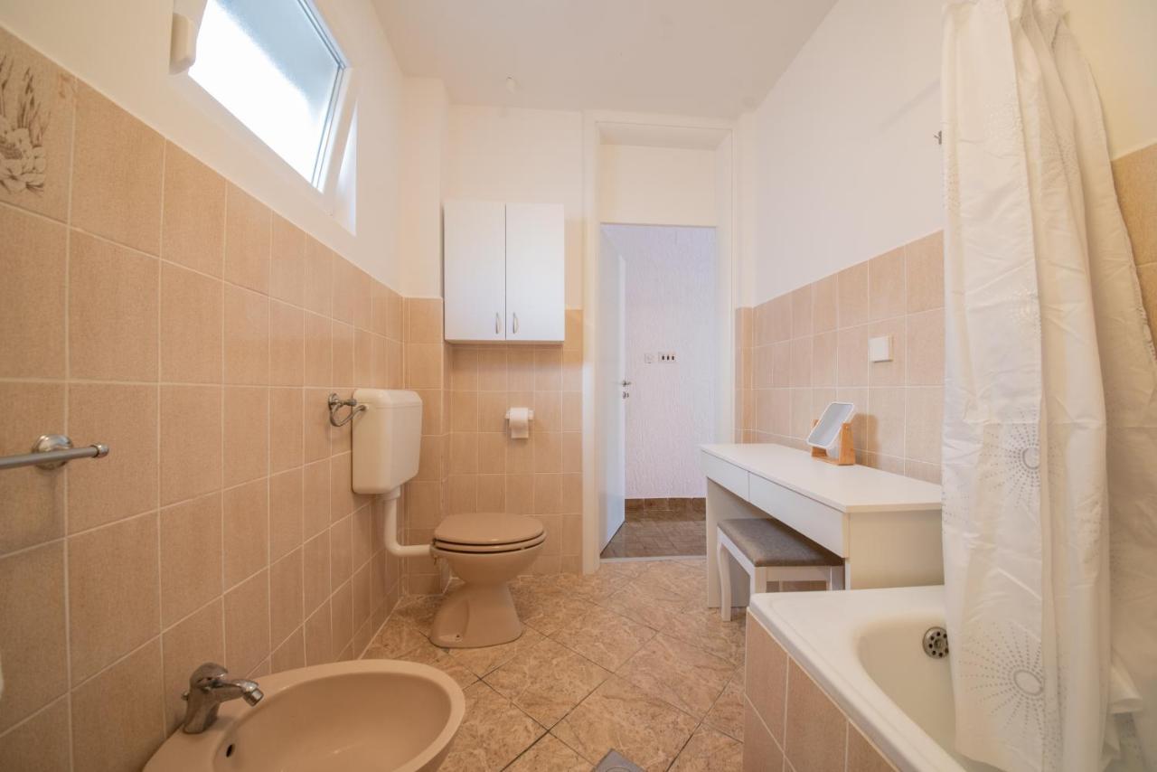 Apartman Bozica Vir Exterior photo